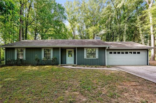 2885 Webb Rd, alpharetta, GA, 30004-3623 | Card Image