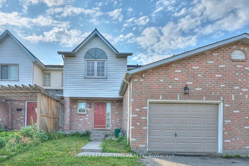 14 Buss Crt, Thorold, ON, L2V5B1 | Card Image