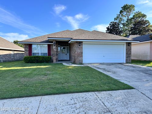 2402 Creekfront Dr, GREEN COVE SPRINGS, FL, 32043-6226 | Card Image