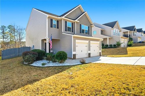 7104 Skippingstone Way, Douglasville, GA, 30134-7068 | Card Image