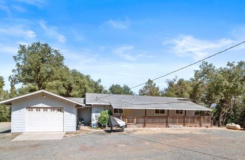 18851 Penn Valley Dr, Penn Valley, CA, 95946-8922 | Card Image