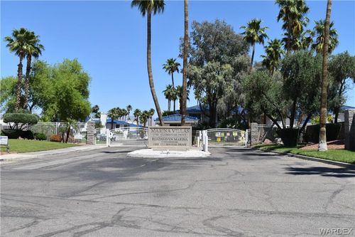 100-1800 Clubhouse Dr, Bullhead City, AZ, 86442-6894 | Card Image