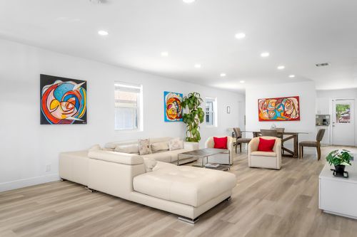 2709 Dewey St, Hollywood, FL, 33020-5725 | Card Image