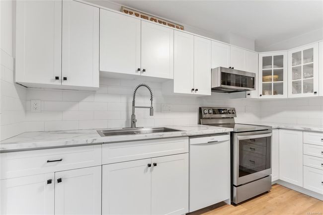 5274 Arbour Cres, Townhouse with 3 bedrooms, 2 bathrooms and 1 parking in Nanaimo BC | Image 14