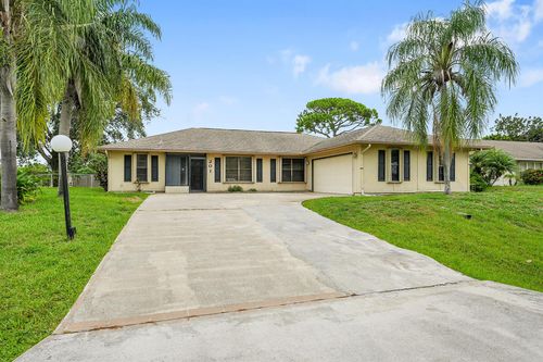 201 Se Volkerts Ter, Port St. Lucie, FL, 34983-3750 | Card Image