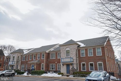 e-4322 Evergreen Ln, ANNANDALE, VA, 22003-3270 | Card Image