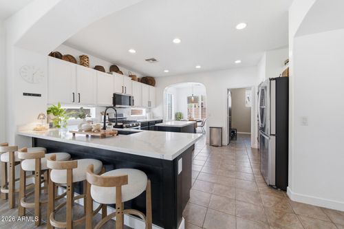 6312 S Sky Ln, Gilbert, AZ, 85298-8877 | Card Image