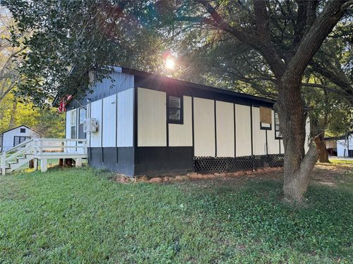 100 Barnard St, Livingston, TX, 77351-3305 | Card Image