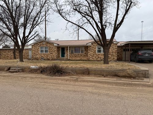 2004 Avenue H, Petersburg, TX, 79250-1556 | Card Image