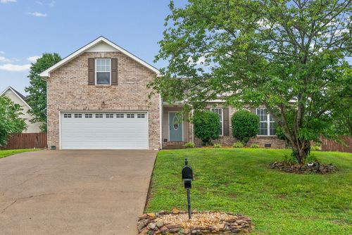 3387 Poplar Hl, Clarksville, TN, 37043-7826 | Card Image