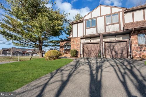 2 Leicester, Ewing, NJ, 08628 | Card Image