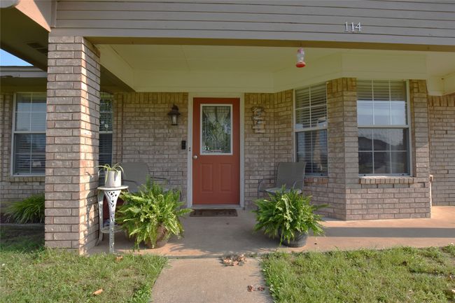 114 Amy Ct, House other with 3 bedrooms, 2 bathrooms and null parking in Collinsville TX | Image 4