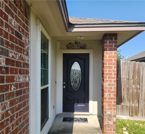 2012 Cottonwood Dr, Portland, TX, 78374-3043 | Card Image