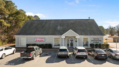 2601 N Herritage St, Kinston, NC, 28501-1502 | Card Image