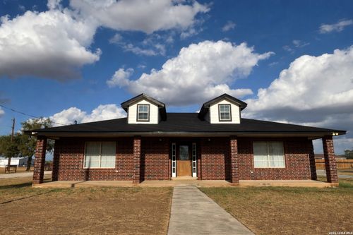 513 State Highway 123 N, Stockdale, TX, 78160-6019 | Card Image