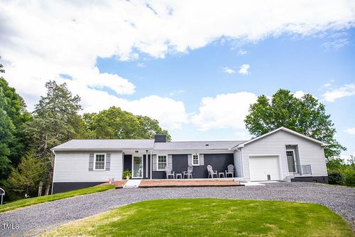 171 Holder St, Milton, NC, 27305-9546 | Card Image