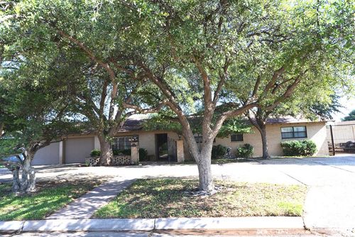 2802 Princeton Ave, Midland, TX, 79701-3844 | Card Image
