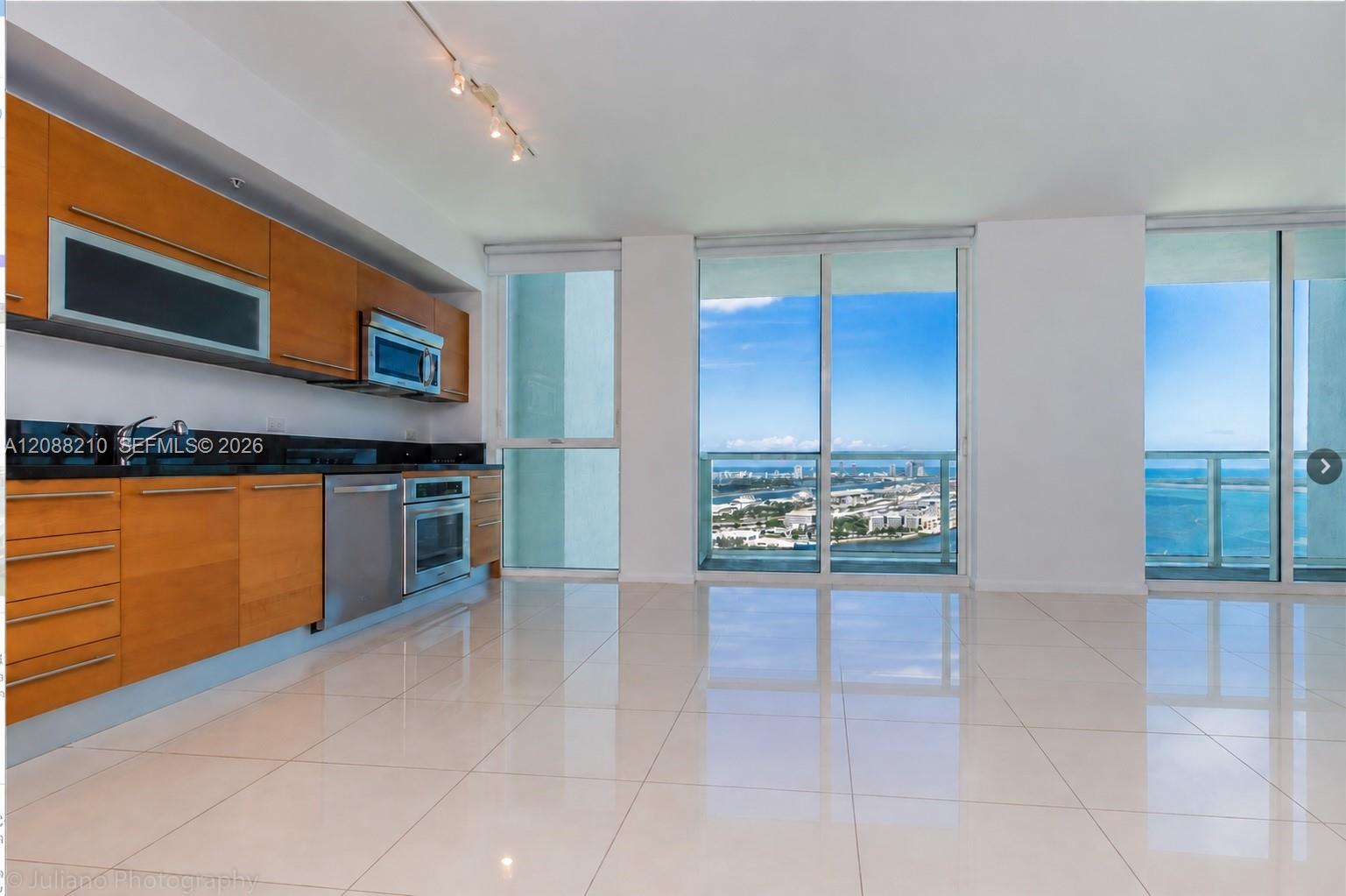 Residential Lease in Miami 3