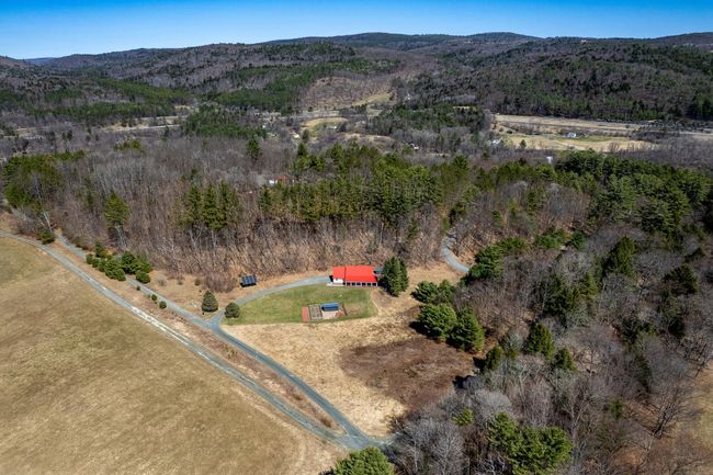 299 Handy Rd, House other with 4 bedrooms, 3 bathrooms and null parking in White River Junction VT | Image 41