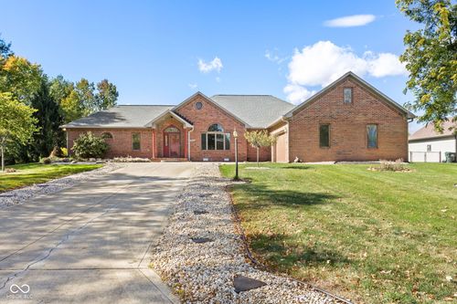 3756 N Forest Ln, Greenfield, IN, 46140-8744 | Card Image