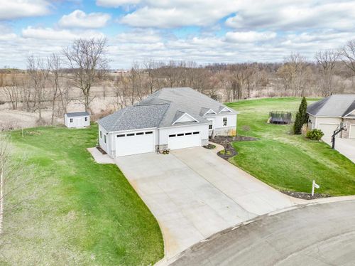 1880 E Ridge Valley Dr, Warsaw, IN, 46582-5949 | Card Image