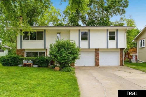 11717 Grand Ave, Omaha, NE, 68164-2038 | Card Image