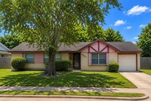 10702 Rubin Street, Houston, TX, 77047 | Card Image