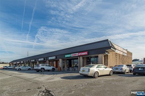 400 Minnisink Rd, Totowa, NJ, 07512-1845 | Card Image