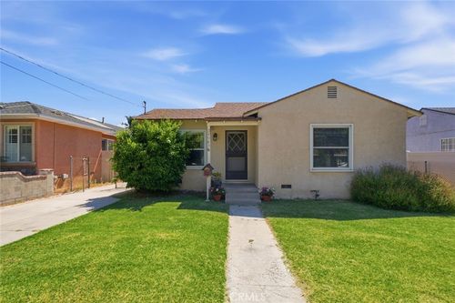 24983 Chestnut St, Newhall, CA, 91321-1005 | Card Image