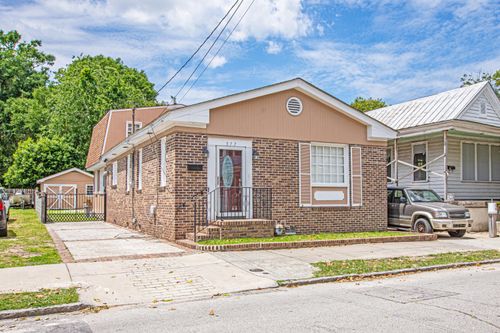 377 Ashley Ave, Charleston, SC, 29403-4438 | Card Image