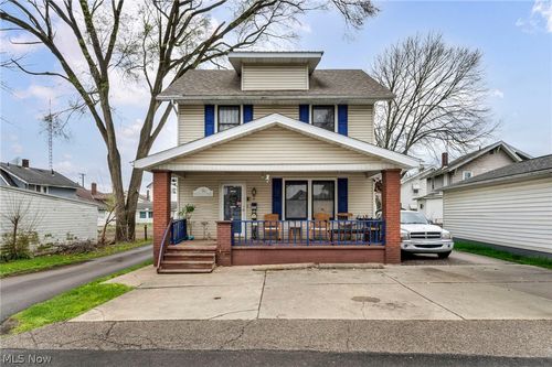1815 Walden Ave Nw, Canton, OH, 44709-3643 | Card Image