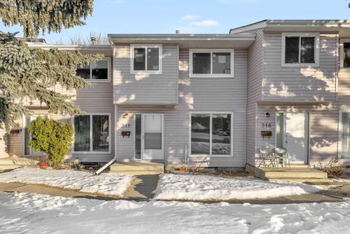 318 Marlborough Way Ne, Calgary, AB, T2A6R9 | Card Image