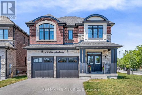 25 Low Blvd, Uxbridge, ON, L9P1W7 | Card Image
