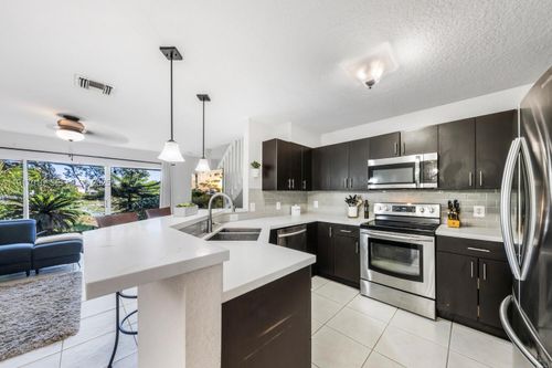 17-8945 Nw 38th Dr, Coral Springs, FL, 33065-4472 | Card Image