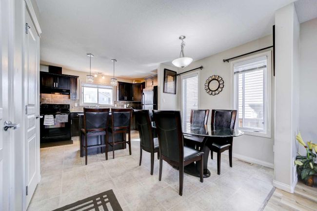 786 Silkstone Close W, Home with 3 bedrooms, 2 bathrooms and 2 parking in Lethbridge AB | Image 13