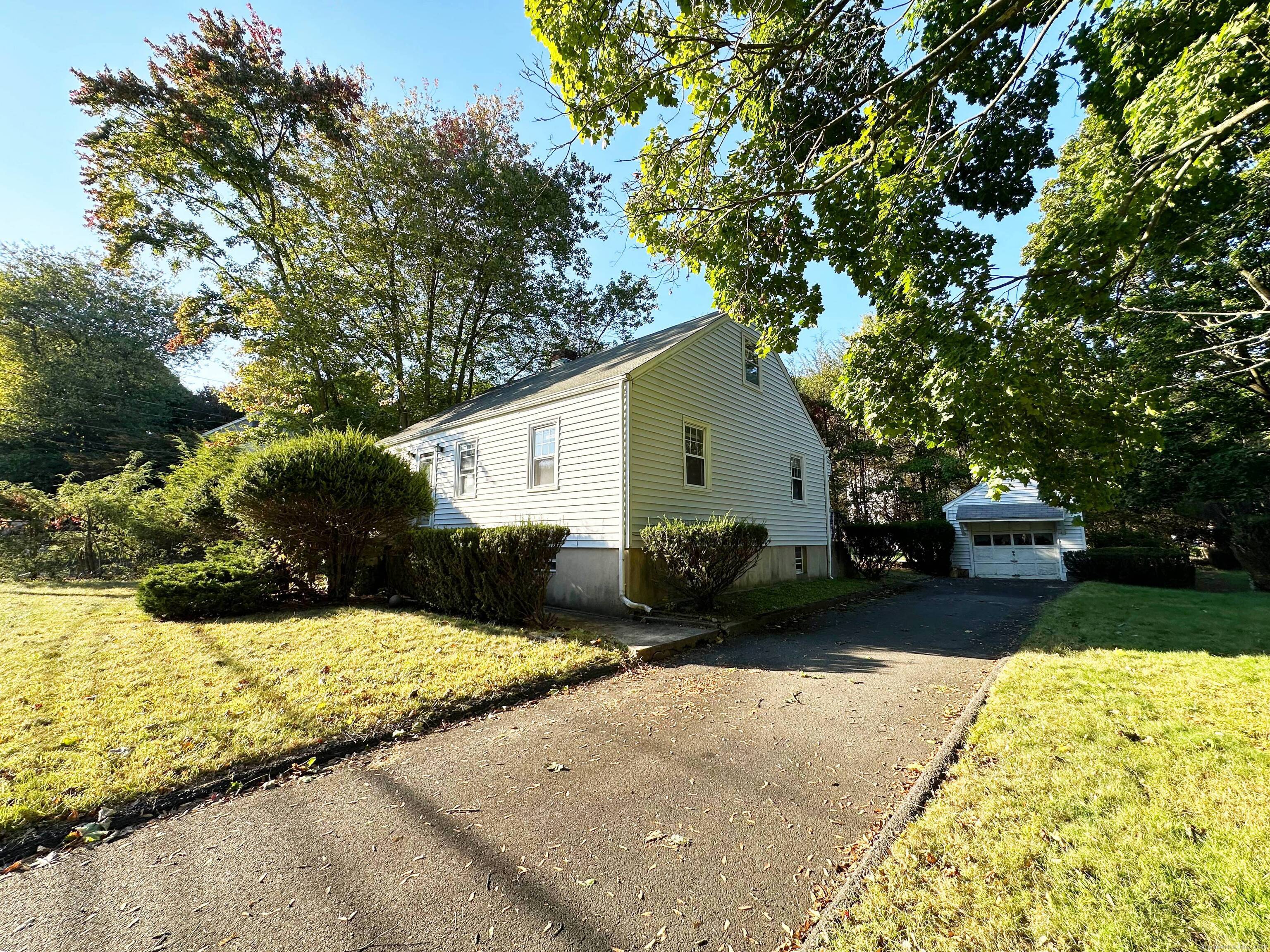Hecker Ave, Darien, CT 06820
