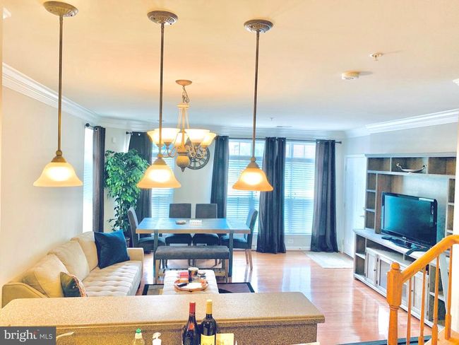 19251 Harlow Sq, Townhouse with 3 bedrooms, 3 bathrooms and null parking in Lansdowne VA | Image 5