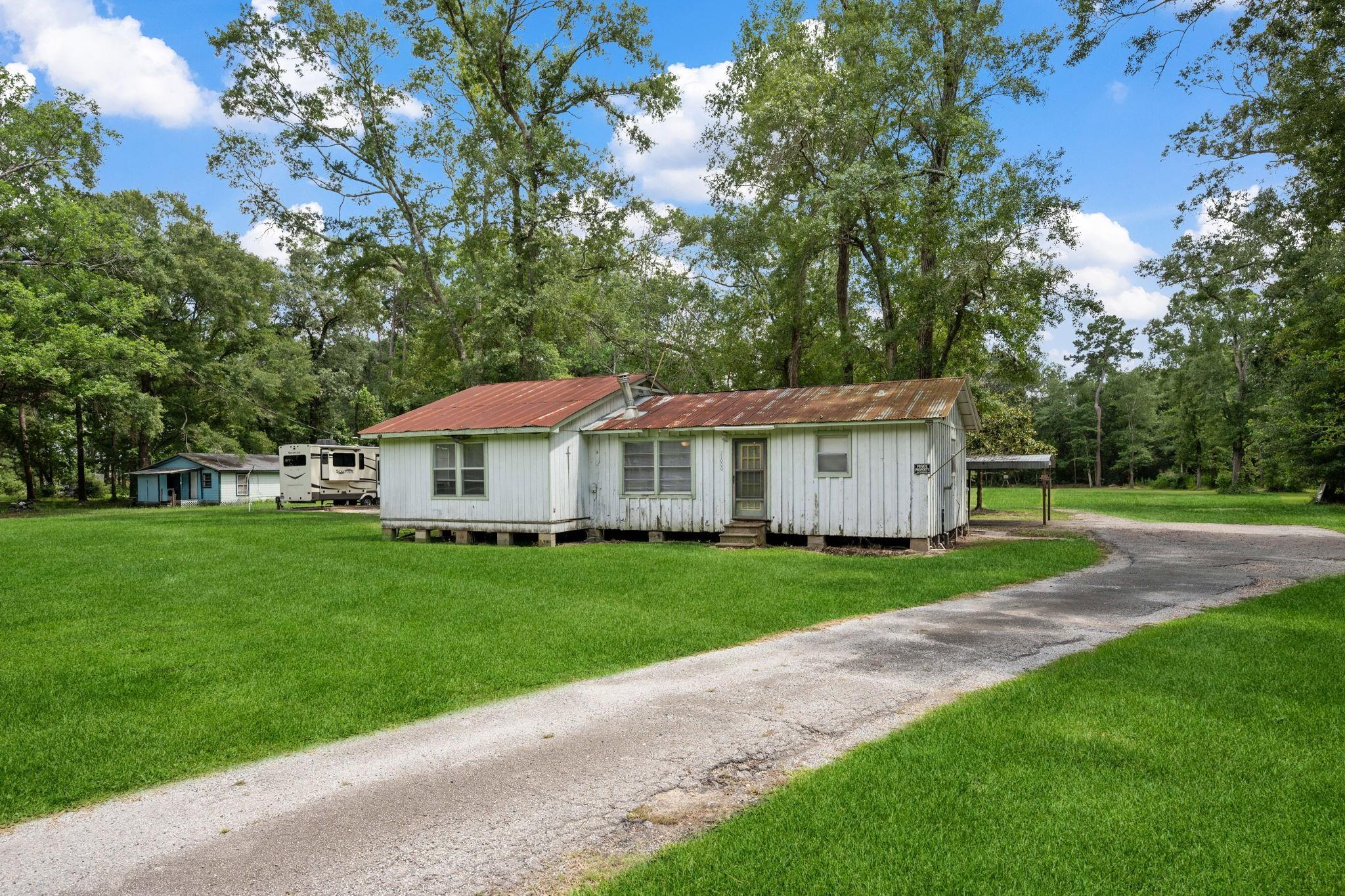 Residential in Splendora 5