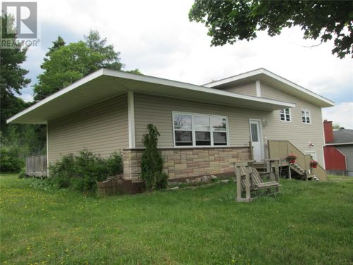 160 Goodyear Ave, Grand Falls Windsor, NL, A2A1M4 | Card Image