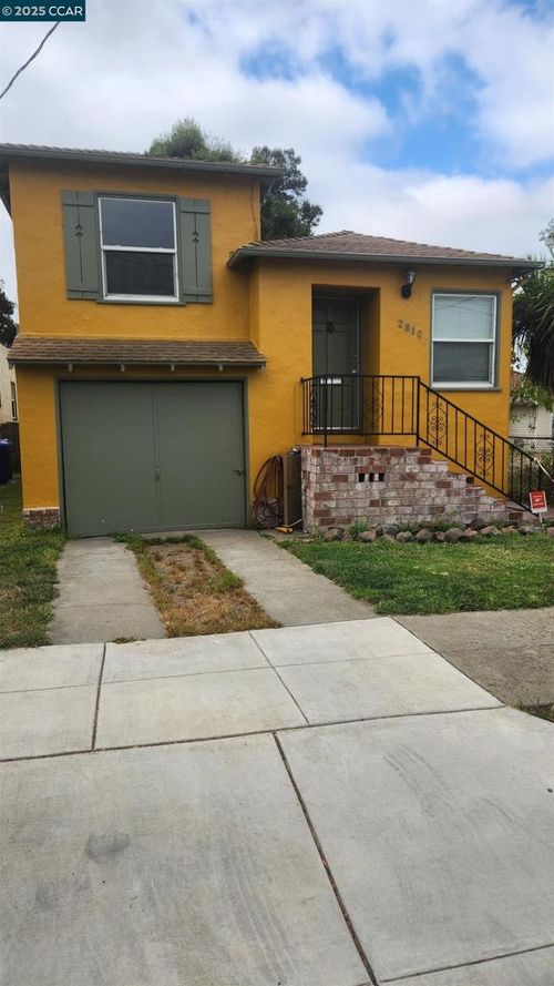 2910 Clinton Ave, Richmond, CA, 94804-1466 | Card Image
