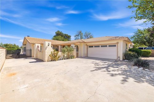 42136 55th St W, Lancaster, CA, 93536-3665 | Card Image