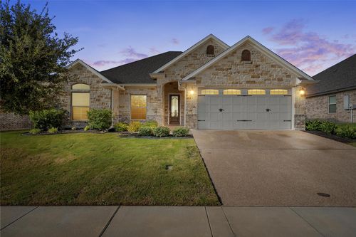 1705 Fabian Dr, Waco, TX, 76712-8108 | Card Image