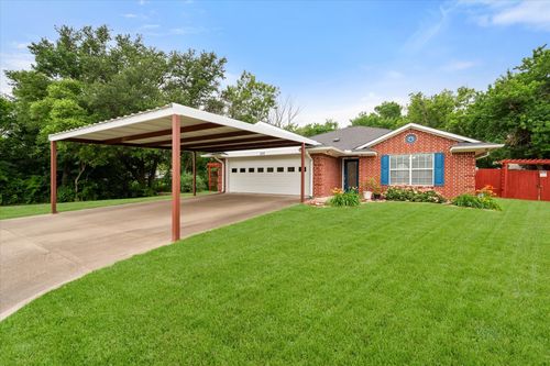 200 Oakview Cir, Mexia, TX, 76667-3362 | Card Image