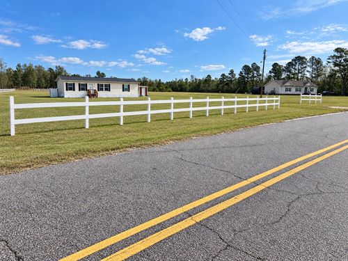 6608 Black Creek Rd, Nichols, SC, 29581-3803 | Card Image