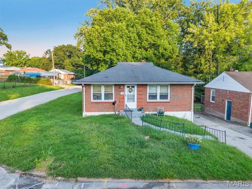 4610 Seattle St, Saint Louis, MO, 63121-3032 | Card Image