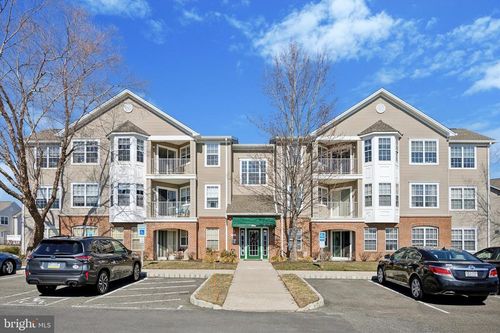 833 Mowat Cir, HAMILTON, NJ, 08690-3224 | Card Image