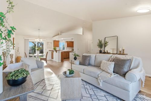 2255 E Grapewood Dr, Meridian, ID, 83646-7332 | Card Image