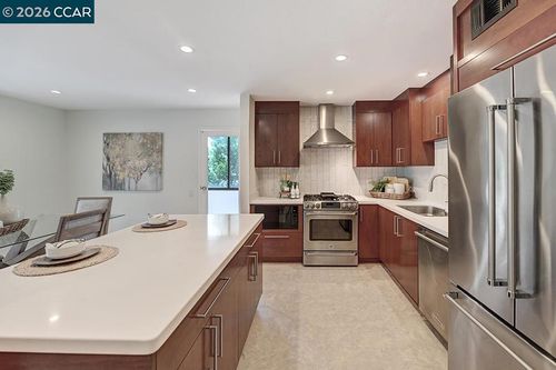 8-1345 Singingwood Ct, Walnut Creek, CA, 94595-3247 | Card Image