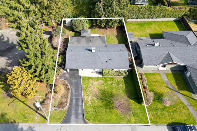 3558 Greentree Lane, House other with 3 bedrooms, 1 bathrooms and 3 parking in North Vancouver BC | Image 5