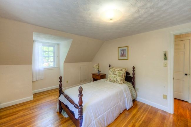 16 Saxon Rd, House other with 3 bedrooms, 2 bathrooms and 3 parking in Worcester MA | Image 32
